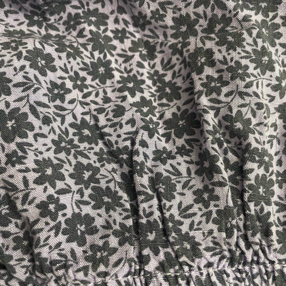 SO Goods For Life Floral Crop Top - Picture 3 of 5